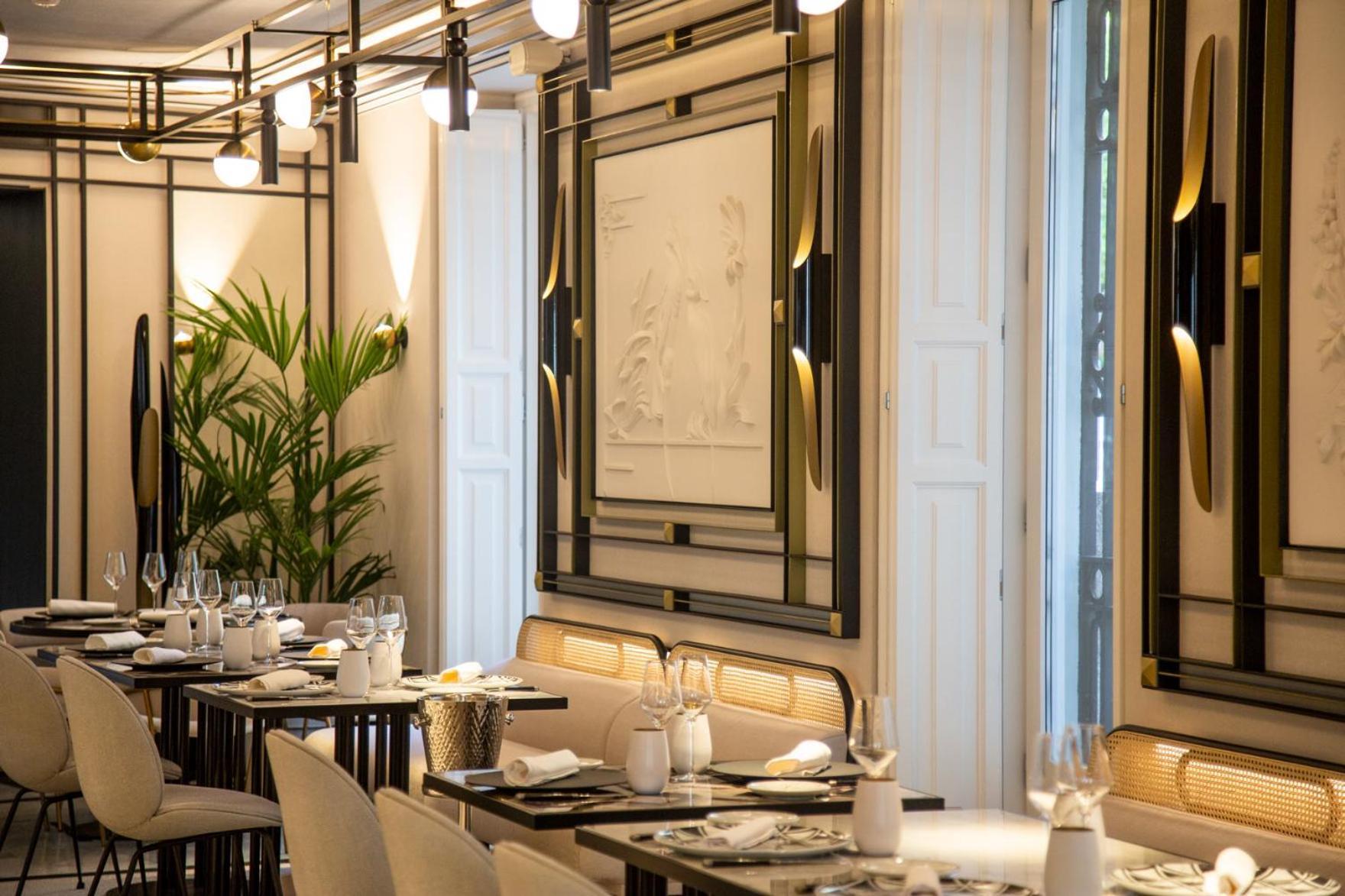 Myr Palacio Vallier Valencia Buitenkant foto Restaurant L'Atelier de Joël Robuchon in Paris