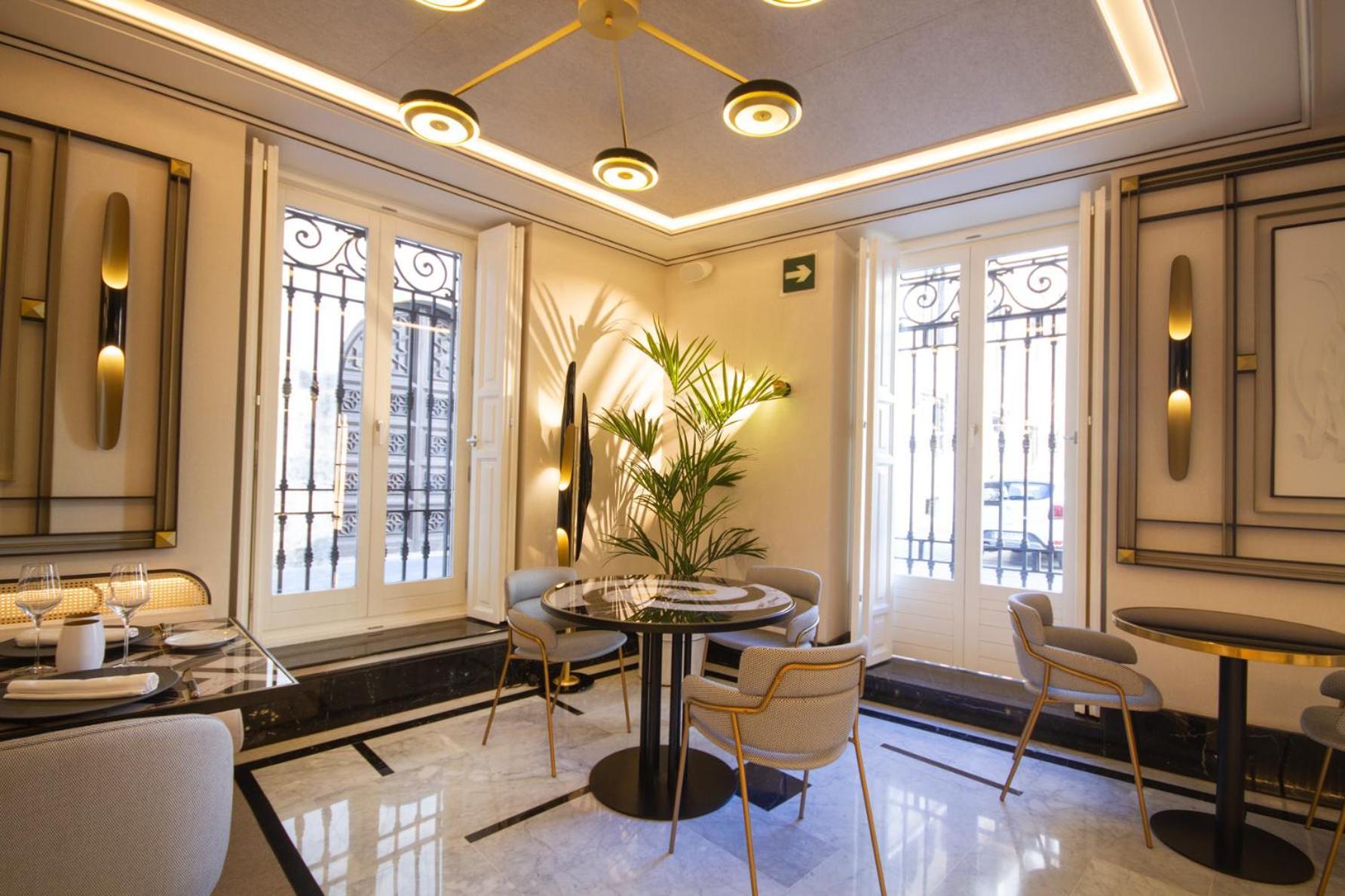 Myr Palacio Vallier Valencia Buitenkant foto Restaurant interior