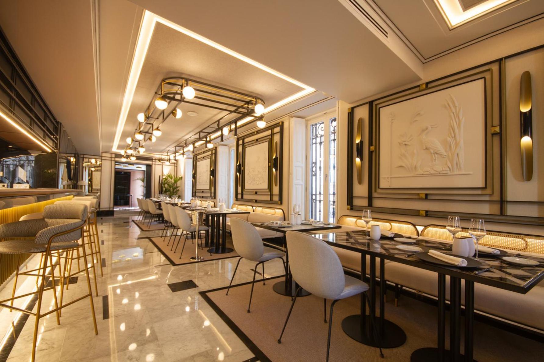 Myr Palacio Vallier Valencia Buitenkant foto The interior of the restaurant